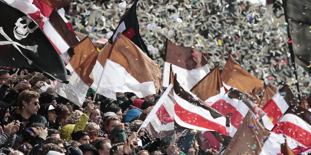Liebe Fußballfans! Euer Irrsinn zeigt, dass ihr nicht verstanden habt, worum es in eurer Fan-Szene geht