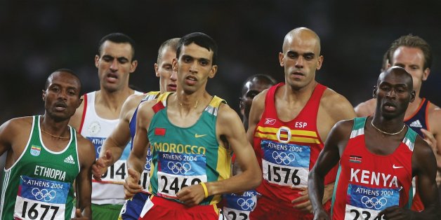 Été 2004 - Hicham El Guerrouj, médaillé d'or lors de la finale du 1500 mètres aux Jeux Olympiques d'Athènes