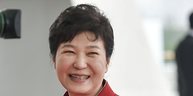 South Korean President Park Geun-Hye arrives to attend the G20 Summit in Hangzhou, Zhejiang province, China, September 4, 2016. Picture taken September 4, 2016. REUTERS/Etienne Oliveau/Pool