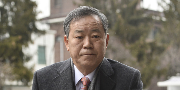 박근혜 대통령 법률대리인단에 합류한 김평우 전 대한변호사협회장이 22일 오전 서울 종로구 헌법재판소 대심판정에서 열린 박근혜 대통령 탄핵심판 제16차 변론기일에 참석하고 있다.