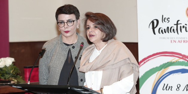 Khadija Boujanoui (à gauche), présidente du Comité Parité et Diversité de 2M et Fathia Elaouni (à droite), responsable antenne et rédactrice en chef de Radio 2M pendant la conférence de presse Les Panafricaines.