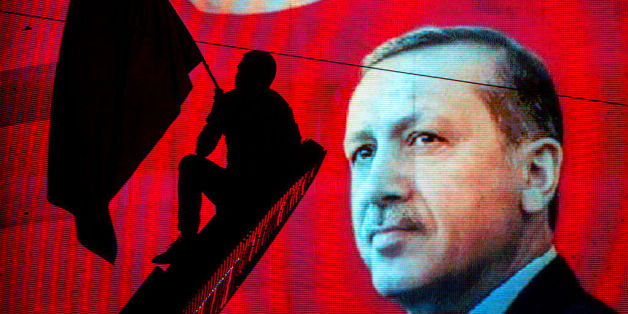 Propaganda, Gewalt und Spionage: Wie Erdogan-Anhänger Türken in Deutschland einschüchtern