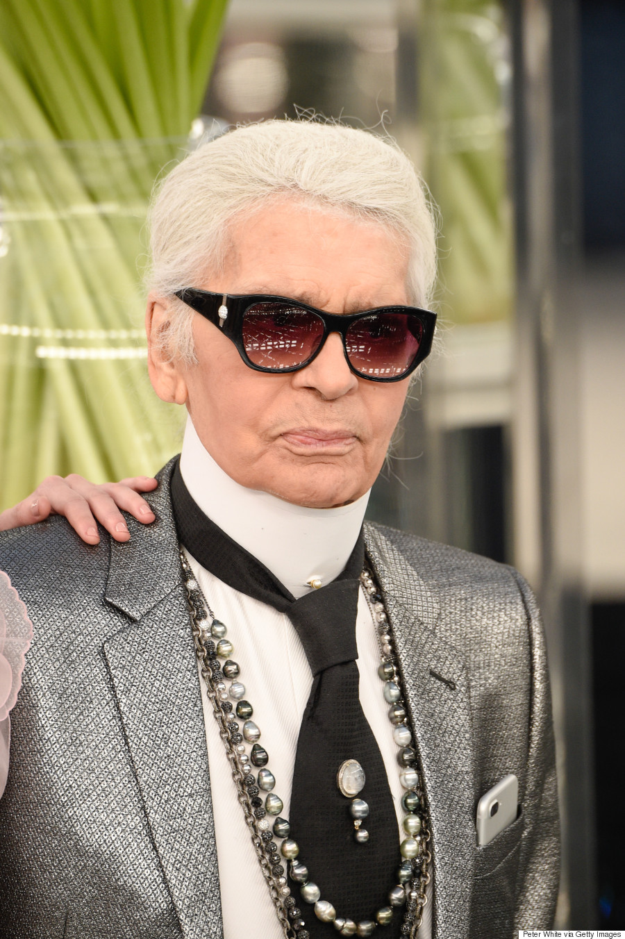 Karl Lagerfeld: Meryl Streep Passed On Chanel Dress, Therefore Is Cheap ...