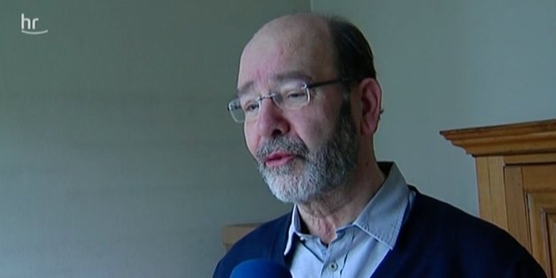 Paul Bartholomäi muss nach 30 Jahren aus seiner Wohnung in Frankfurt ausziehen.