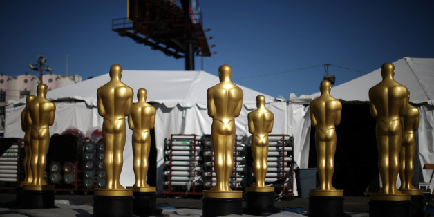 Freshly-painted Oscar statues sit in a parking lot outside the Dolby Theatre as preparations continue for the 89th Academy Awards in Hollywood, Los Angeles, California, U.S. February 23, 2017. REUTERS/Lucy Nicholson TPX IMAGES OF THE DAY