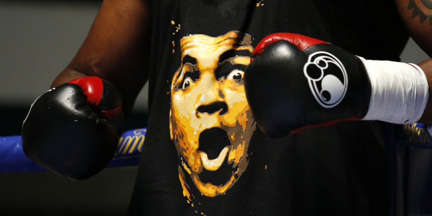 Un fils de Mohamed Ali bloqué à son entrée aux États-Unis pendant deux heures