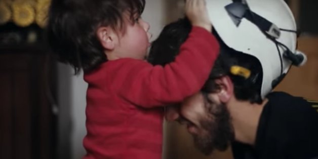 "Les casques blancs", documentaire oscarisé disponible sur Netflix Maroc