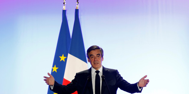 Francois Fillon, former French prime minister, member of the Republicans political party and 2017 presidential election candidate of the French centre-right, attends a political rally in Nimes, France March 2, 2017. REUTERS/Jean-Paul Pelissier