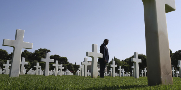 U.S. Secretary of Defense Leon Panetta tours the North Africa American Cemetery where 2,841 U.S. Soldiers who were killed in WWII are buried in Tunis July 30, 2012. REUTERS/Mark Wilson/Pool ( TUNISIA - Tags: MILITARY POLITICS)