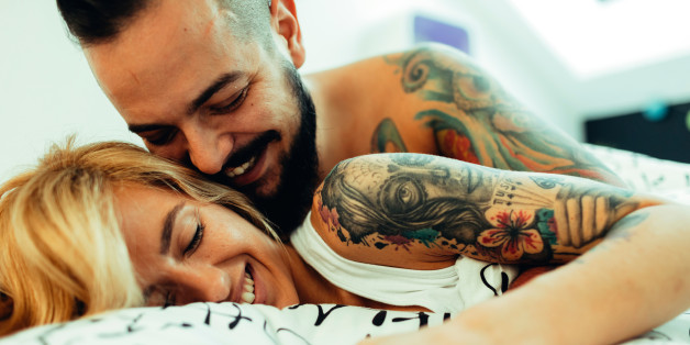 Studie: Menschen, die häufig Sex haben, sind besser im Job.