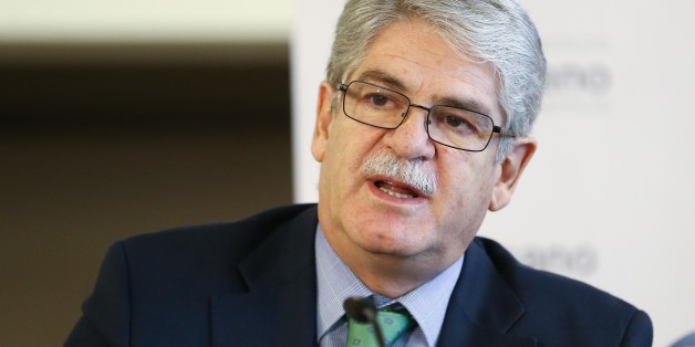 MADRID, SPAIN - FEBRUARY 9: Spanish Foreign Minister Alfonso Dastis Quecedo delivers a speech during a conference at the Real Elcano institute in Madrid, Spain on February 9, 2017. (Photo by Cem Ozdel/Anadolu Agency/Getty Images)