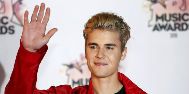 Canadian singer Justin Bieber arrives for the NRJ Music Awards ceremony at the Festival Palace in Cannes, France, November 7, 2015. REUTERS/Eric Gaillard