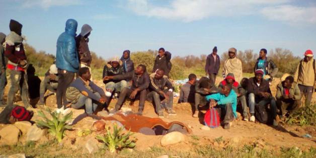 Des Subsahariens coincés dans le no man's land entre le Maroc et l'Algérie, les ONG dénoncent un "dérapage"