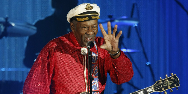 Rock and roll legend Chuck Berry performs during the Bal de la Rose in Monte Carlo March 28, 2009. The Bal de la Rose is a traditional annual charity event in aid of Foundation Princess Grace. REUTERS/Eric Gaillard (MONACO ENTERTAINMENT)