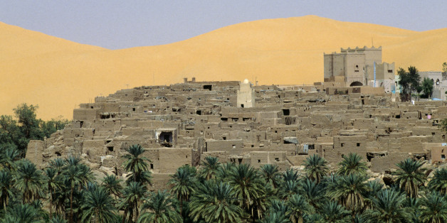 ALGERIA - MAY 05: View of the ksar overlooking the Oasis of Taghit. Algeria, 11th century. (Photo by DeAgostini/Getty Images)