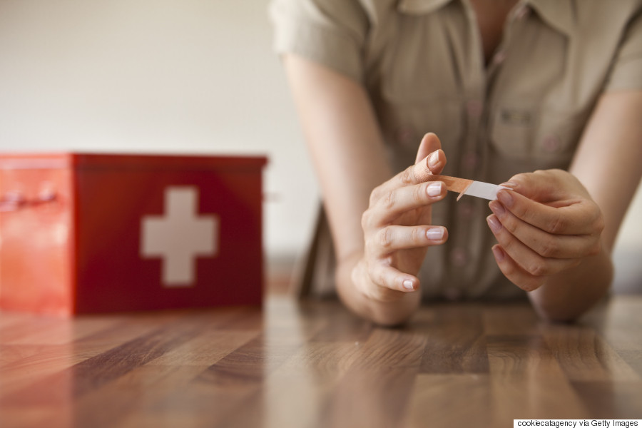 BandAid Hacks 3 Easy Tricks To Add To Your First Aid Kit HuffPost