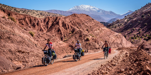 Oscar Piljek et Ivan Saganić traversent le Maroc avec un ami.