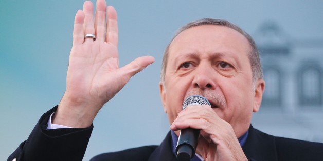 ISTANBUL, TURKEY - MARCH 27: Turkish President Recep Tayyip Erdogan addresses the crowd during a mass opening ceremony in Buyukcekmece District of Istanbul, Turkey on March 27, 2017. (Photo by Ahmet Dumanli/Anadolu Agency/Getty Images)