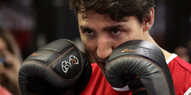 Justin Trudeau veut une revanche de sa bagarre avec Matthew Perry à l'école primaire