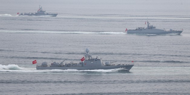 CANAKKALE, TURKEY - MARCH 16: Frigates belonging to the Turkish Navy pass through the Canakkale Strait during the rehearsals of the ceremony which will be held for the 102nd Anniversary of Canakkale Victory, at Gallipoli Peninsula in Canakkale, Turkey on March 16, 2017.
(Photo by Ali Atmaca/Anadolu Agency/Getty Images)