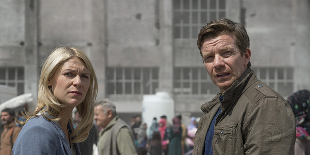 CIA-Agentin Carrie Mathison (Claire Danes) ermittelt im Alleingang gegen den mutmaßlichen Terroristen Nicholas Brody (Damian Lewis). Homeland, Staffel 5 ist neu auf Amazon.