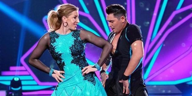 Anni Friesinger blamiert sich bei "Let's Dance" - doch der Hammer kommt ganz am Ende der Show