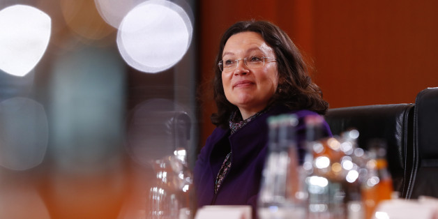 Andrea Nahles prangert Armut in Deutschland an - und redet dann Hartz-IV-Erhöhung um nur 5 Euro schön