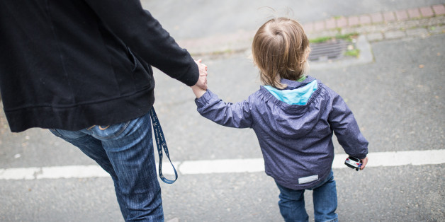 Viele Alleinerziehende in Deutschland können von ihrem Lohn nicht leben