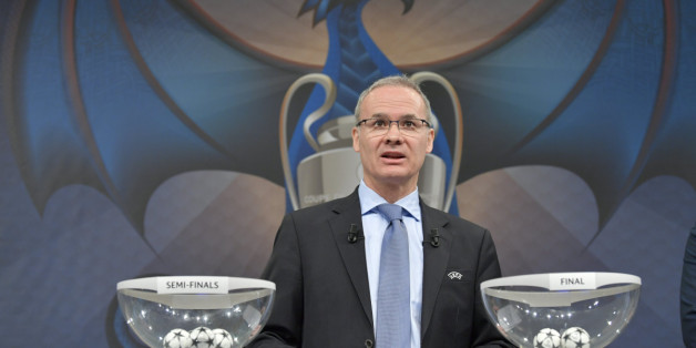Vendredi 21 avril 2017 à Nyon, Suisse. Giorgio Marchettti, directeur des compétitions de l'UEFA à quelques instants d'entamer le tirage au sort