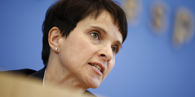 Anti-immigration party Alternative for Germany (AfD) leader Frauke Petry addresses a news conference at the Bundespressekonferenz in Berlin, Germany, September 19, 2016. REUTERS/Axel Schmidt