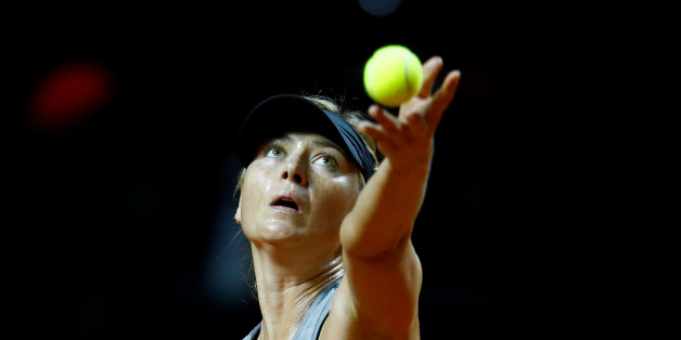 Maria Sharapova spielt beim WTA-Tennis-Tunier in Stuttgart mit