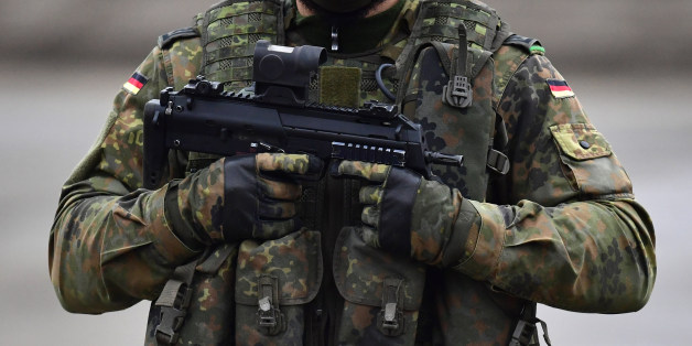 Un soldat allemand "xénophobe" arrêté a prétendu être un réfugié syrien et a préparé un attentat