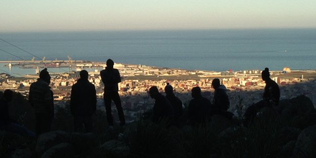 Image extraite du film "The Land Between" de David Fedele, sur les migrants à la frontière entre le Maroc et l'Espagne