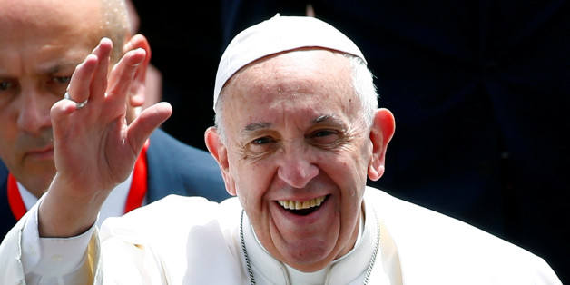 Pope Francis gestures as he arrives to hold a mass in Cairo, Egypt April 29, 2017. REUTERS/Amr Abdallah Dalsh
