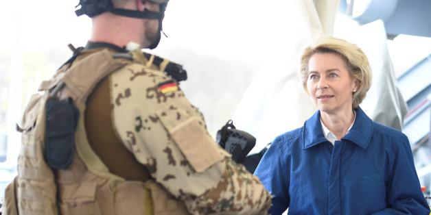 Verteidigungsministerin Ursula von der Leyen bläst derzeit ein scharfer Wind entgegen.