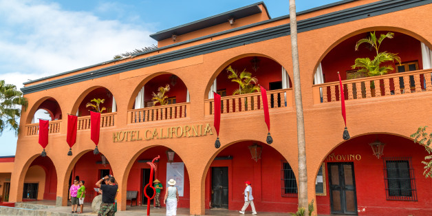 Cet hôtel diffuse la musique des Eagles et fait croire qu'il a inspiré leur chanson "Hotel California".
