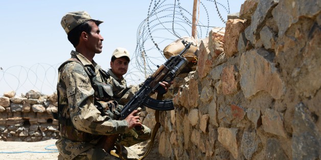 KANDAHAR, AFGHANISTAN - MAY 05: Soldiers are seen after Chaman crossing point closed following the clashes at Pakistan and Afghanistan border in Kandahar, Afghanistan on May 05, 2017. It is reported that, due to the clashes between the troops of the two neighboring countries, 1 Afghan and 7 Pakistani people lost their lives. (Photo by Aziz Sana/Anadolu Agency/Getty Images)