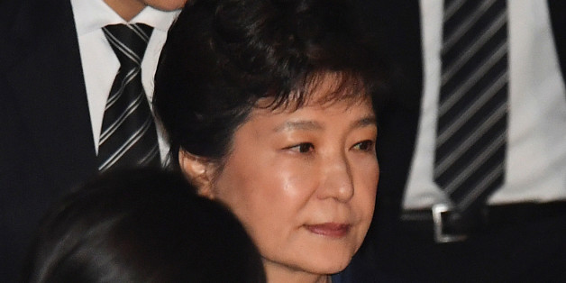 Ousted South Korean President Park Geun-hye, leaves after hearing on a prosecutors' request for her arrest for corruption at the Seoul Central District Court on March 30, 2017. REUTERS/Song Kyung-Seok/Pool