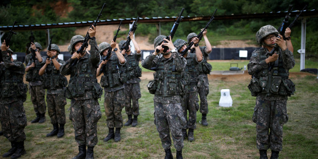 South Korean soldiers take part in a firearms training at a military base near the demilitarized zone separating the two Koreas in Paju, South Korea, July 13, 2016. REUTERS/Kim Hong-Ji SEARCH "BALLET SOLDIERS" FOR THIS STORY. SEARCH "THE WIDER IMAGE" FOR ALL STORIES. TPX IMAGES OF THE DAY