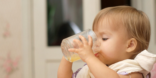 Der hierzulande so beliebte Fruchtsaft ist weniger gesund wie bisher angenommen.