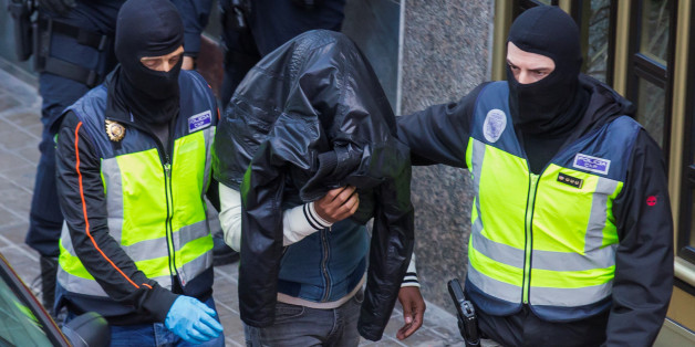 Un homme suspecté d'appartenir à Daech arrêté par la police espagnole, Las Palmas, 14 février 2017. REUTERS/Borja Suarez