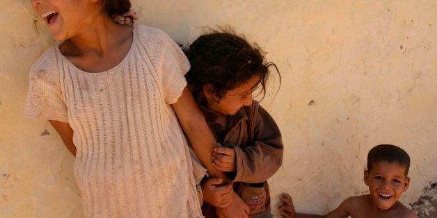 Bin.com veut sensibiliser sur la situation des mères célibataires et de leurs enfants.