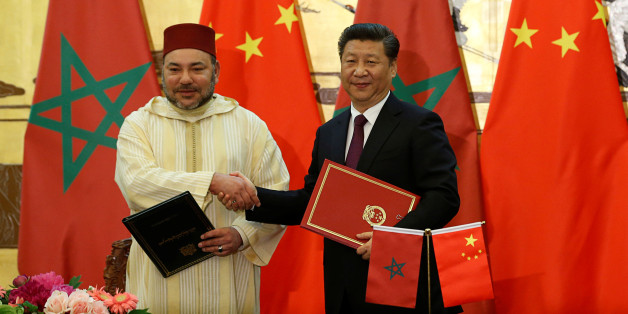 Le roi Mohammed VI avec le président chinois Xi Jinping lors d'une visite royale à Pékin, le 11 mai 2016