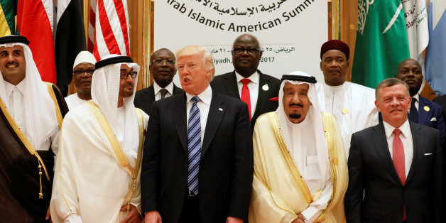 (Front R-L) Jordan's King Abdullah II, Saudi Arabia's King Salman bin Abdulaziz Al Saud, U.S. President Donald Trump, Abu Dhabi Crown Prince Sheikh Mohammed bin Zayed al-Nahyan and Qatar's Emir Sheikh Tamim Bin Hamad Al-Thani pose for a photo during Arab-Islamic-American Summit in Riyadh, Saudi Arabia May 21, 2017. REUTERS/Jonathan Ernst