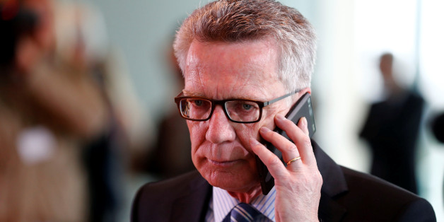 Innenminister de Maizière will Überwachung ausweiten - und auch WhatsApp knacken lassen