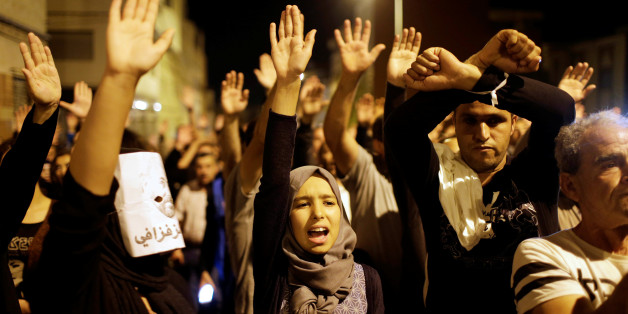 Thousands of Moroccans shout slogans during a demonstration in the northern town of Al-Hoceima against official abuses and corruption, Morocco May 30, 2017. REUTERS/Youssef Boudlal
