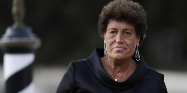 Fashion designer Carla Fendi disembarks from a boat as he arrives at the Venice film festival on September 5, 2009. AFP PHOTO / Filippo Monteforte (Photo credit should read FILIPPO MONTEFORTE/AFP/Getty Images)
