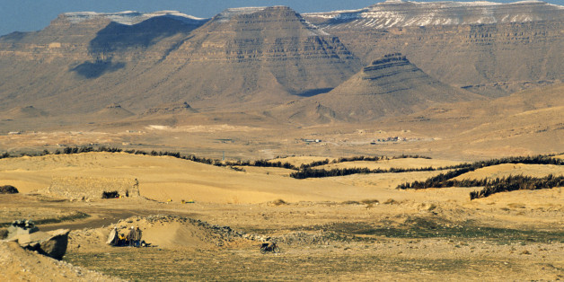 ALGERIA - MAY 11: Landscape near Bou Saada, Sahara Desert, Algeria. (Photo by DeAgostini/Getty Images)