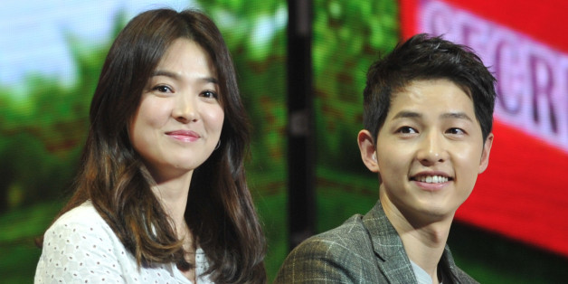 CHENGDU, CHINA - JUNE 17: (CHINA OUT) South Korea actress Song Hye Kyo and actor Song Joong-ki attend fan meeting on June 17, 2016 in Chengdu, Sichuan Province of China. (Photo by VCG/VCG via Getty Images)