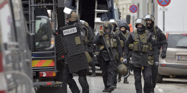 Police commandos raid the club house of the Hells Angels in Vienna, Austria on January 4, 2017. A German murder suspect was arrested during the raid. / AFP / APA / HANS PUNZ / Austria OUT (Photo credit should read HANS PUNZ/AFP/Getty Images)